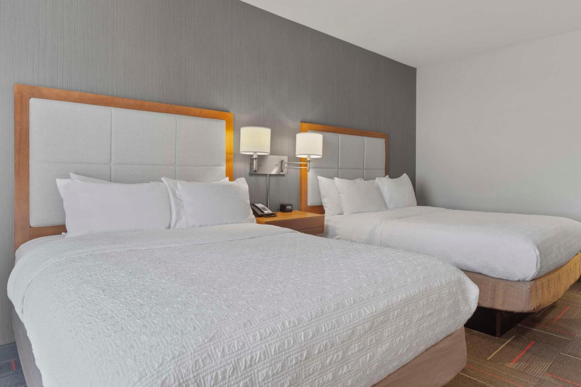 Hampton Inn & Suites Columbus Scioto Downs Eksteriør billede